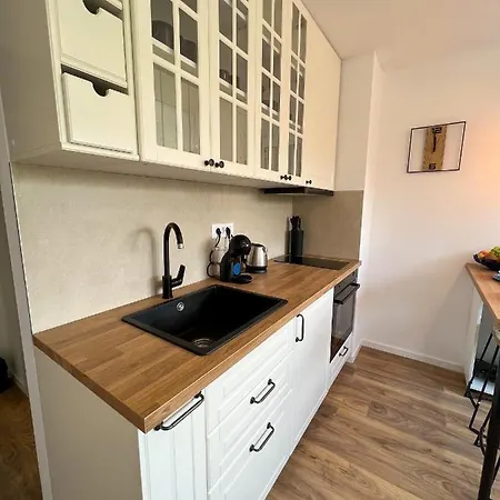 아파트 Sammy's Place - Cozy For Two With Abundant Sunlight And Natural Vibes 스플리트